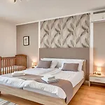 Sea View Lina - With Private Pool, Table Tennis And Pikado Vila