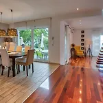 Sea View Lina - With Private Pool, Table Tennis And Pikado Lovranska Draga