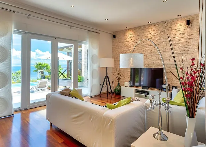 Sea View Lina - With Private Pool, Table Tennis And Pikado *