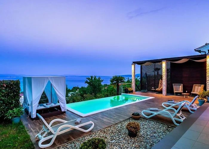 Sea View Lina - With Private Pool, Table Tennis And Pikado Villa *