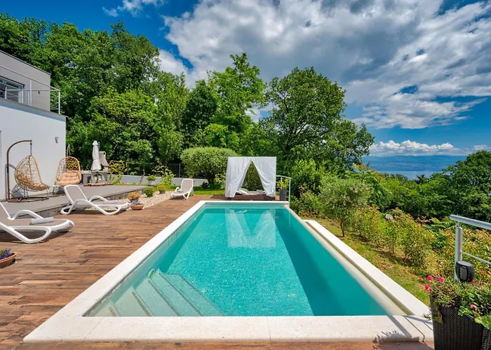 Villa Sea View Lina - With Private Pool, Table Tennis And Pikado