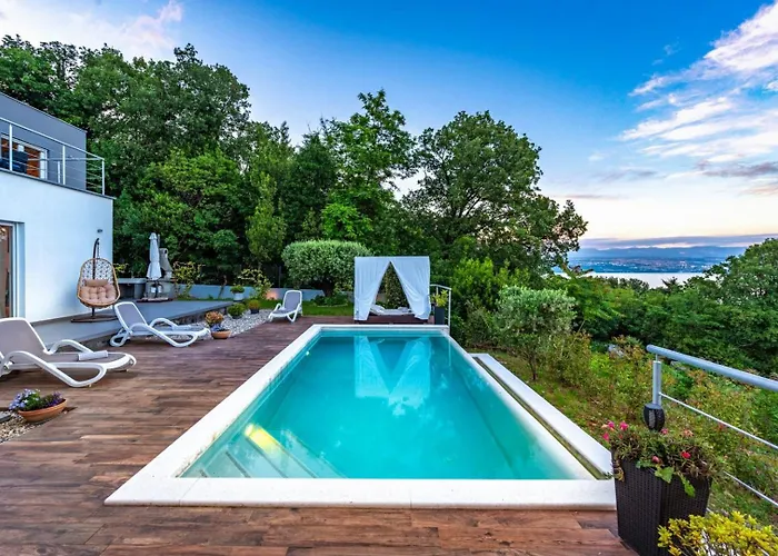 Villa Sea View Lina - With Private Pool, Table Tennis And Pikado