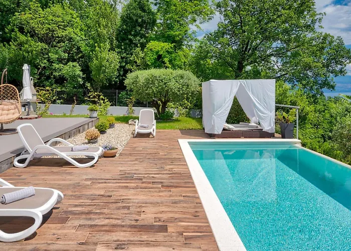 Sea View Lina - With Private Pool, Table Tennis And Pikado Villa *