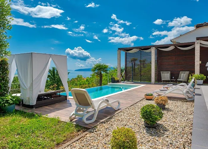 Sea View Lina - With Private Pool, Table Tennis And Pikado Villa