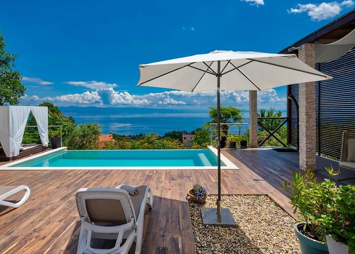 Sea View Lina - With Private Pool, Table Tennis And Pikado *