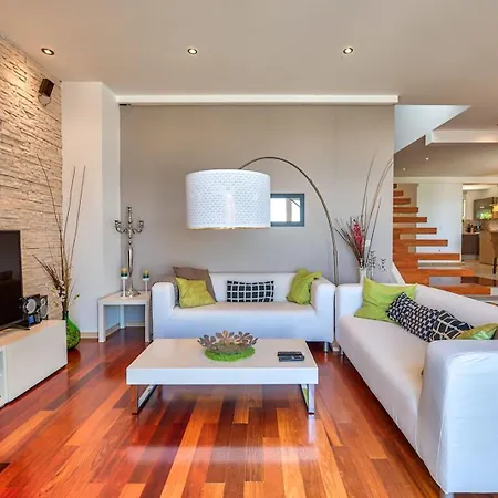 Sea View Lina - With Private Pool, Table Tennis And Pikado Villa Lovranska Draga