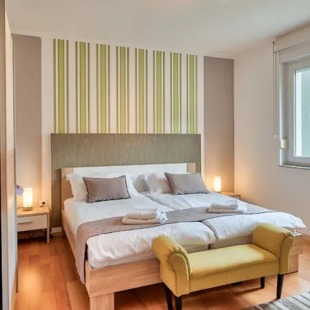 Sea View Lina - With Private Pool, Table Tennis And Pikado