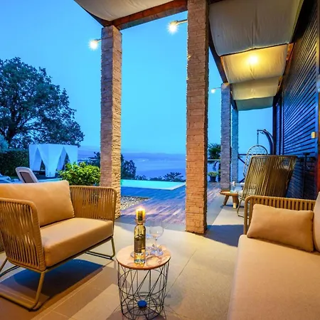 Sea View Lina - With Private Pool, Table Tennis And Pikado