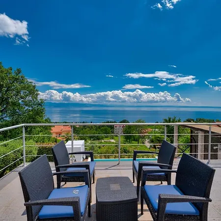 Sea View Lina - With Private Pool, Table Tennis And Pikado Villa Lovranska Draga