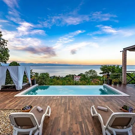 Sea View Lina - With Private Pool, Table Tennis And Pikado Villa *