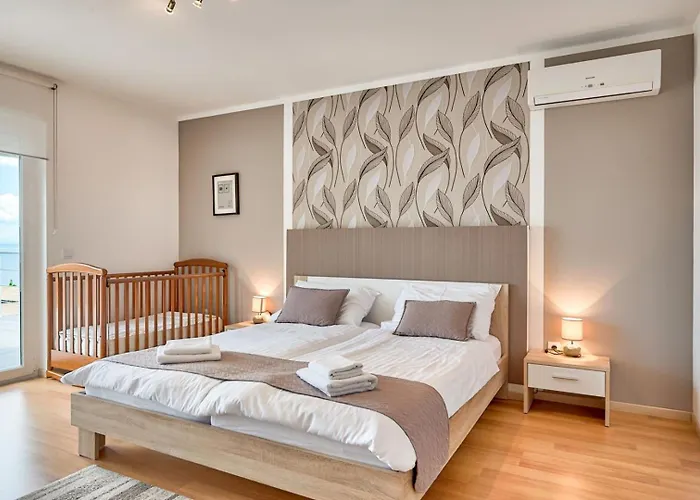 Sea View Lina - With Private Pool, Table Tennis And Pikado Villa