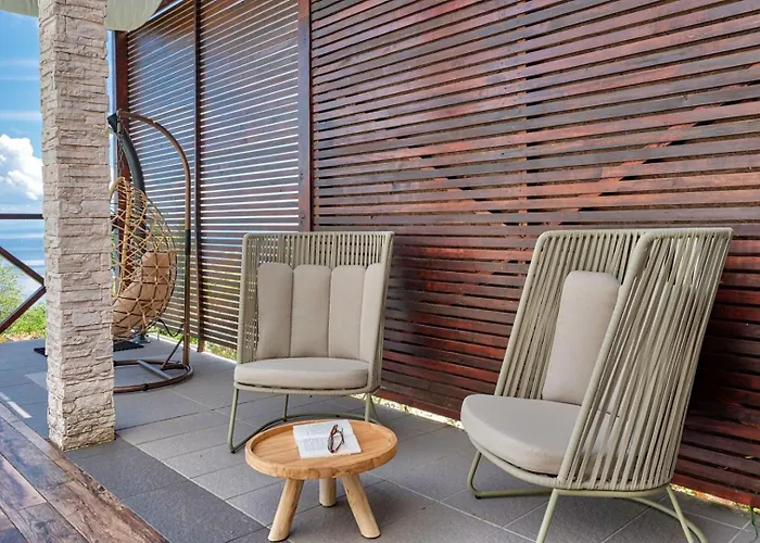 Sea View Lina - With Private Pool, Table Tennis And Pikado Villa *