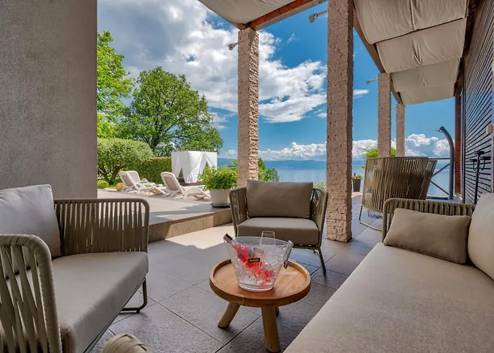 Sea View Lina - With Private Pool, Table Tennis And Pikado Villa